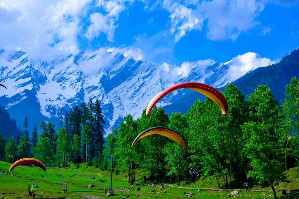 Paragliding by Dogra Holidays.jpg