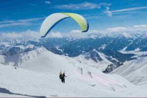 Top 10 adventure activities in Kashmir you must Try: Paragliding in Kashmir