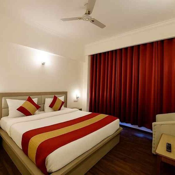 Premium Room Hotel Ishwar Katra