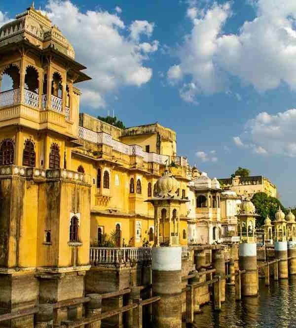 Bagore Ki Haveli Udaipur, historic heritage mansion on Lake Pichola showcasing royal Rajasthani culture.