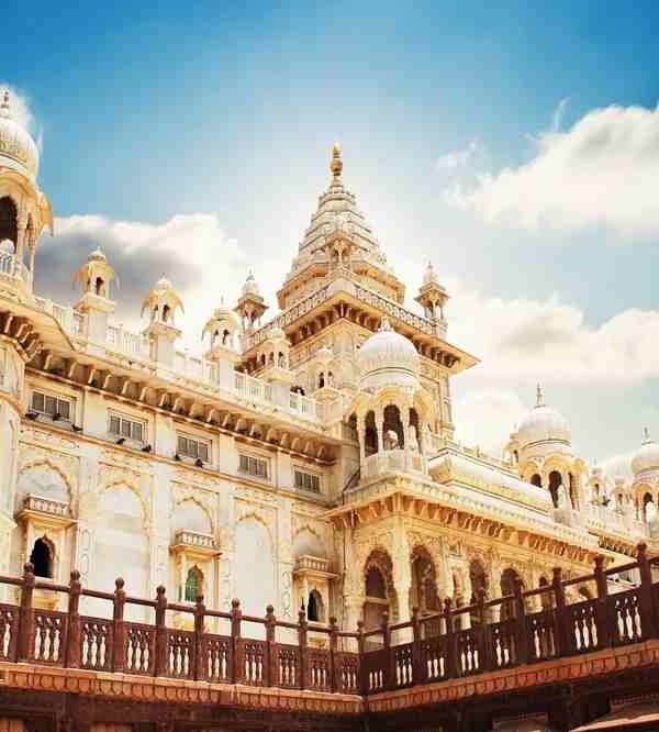 Jaswant Thada, Jodhpur, elegant marble cenotaph overlooking Mehrangarh Fort in Rajasthan.