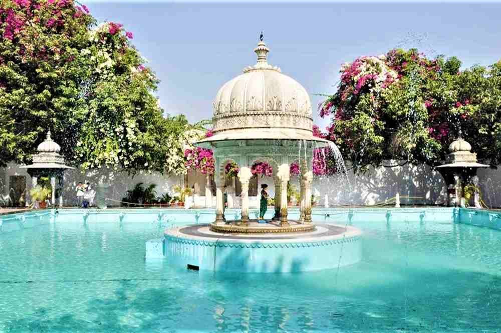 Saheliyon Ki Bari Udaipur featuring marble fountains, lotus pools and beautiful royal gardens.